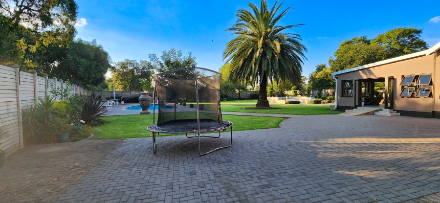 5 Bedroom Property for Sale in Sasolburg Ext 4 Free State
